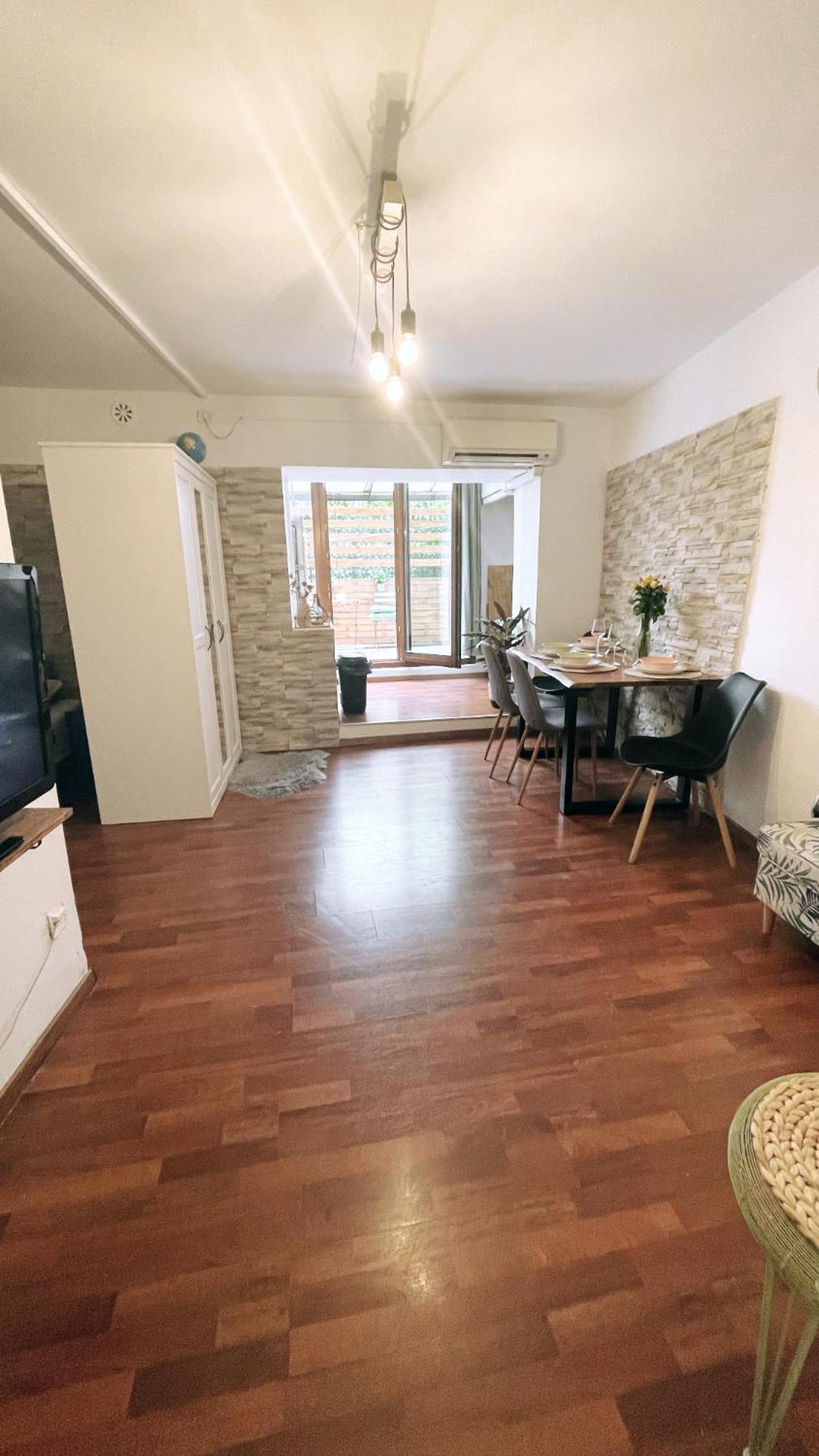 Apartma Ella Koper Bagian luar foto